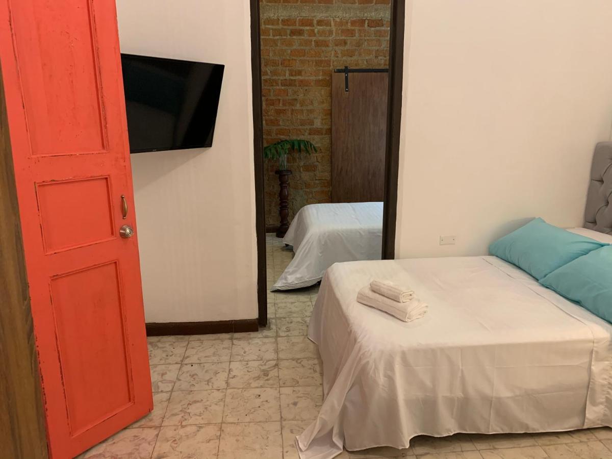 Casa Blanca San Antonio Hostal Boutique Cali Buitenkant foto