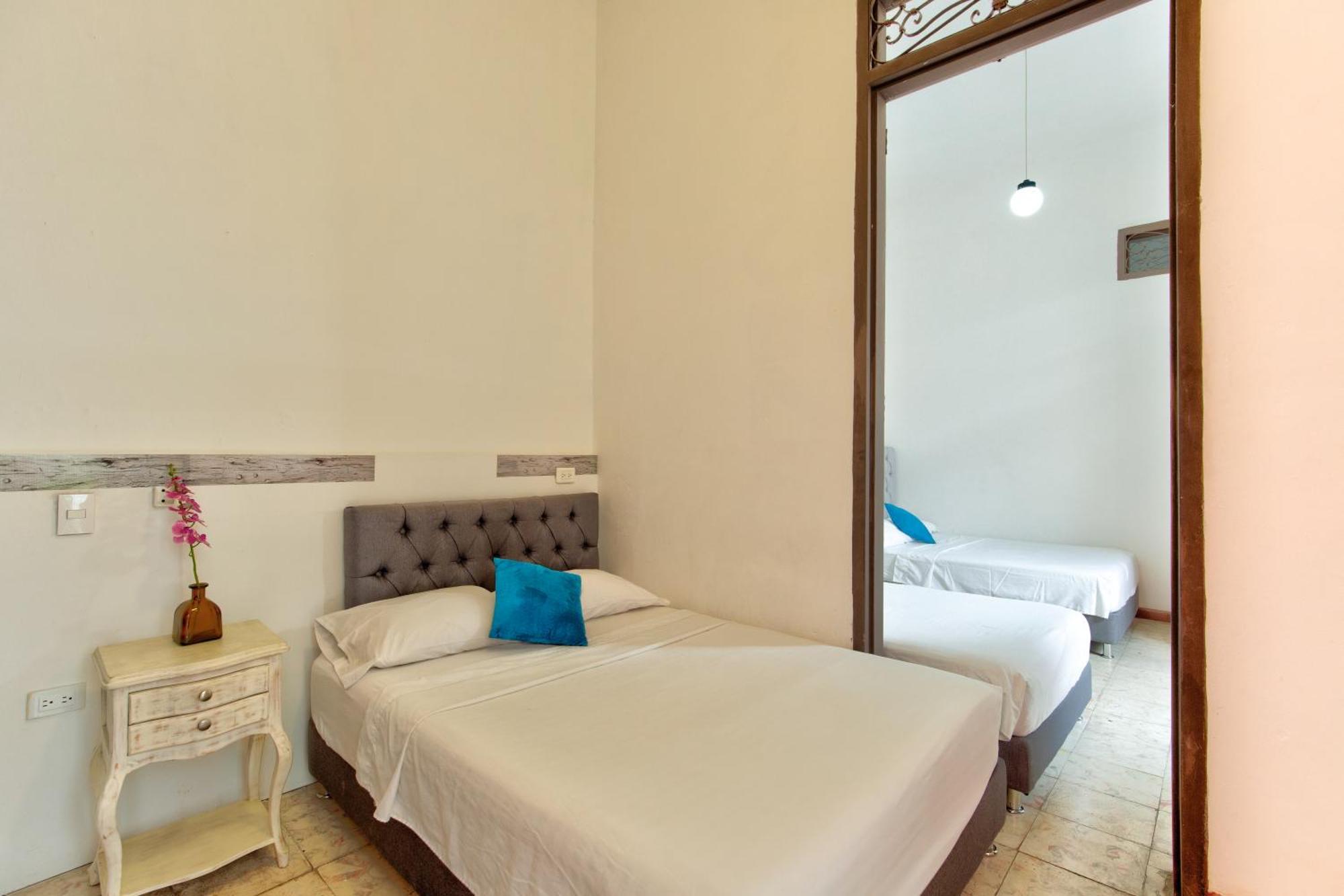 Casa Blanca San Antonio Hostal Boutique Cali Buitenkant foto