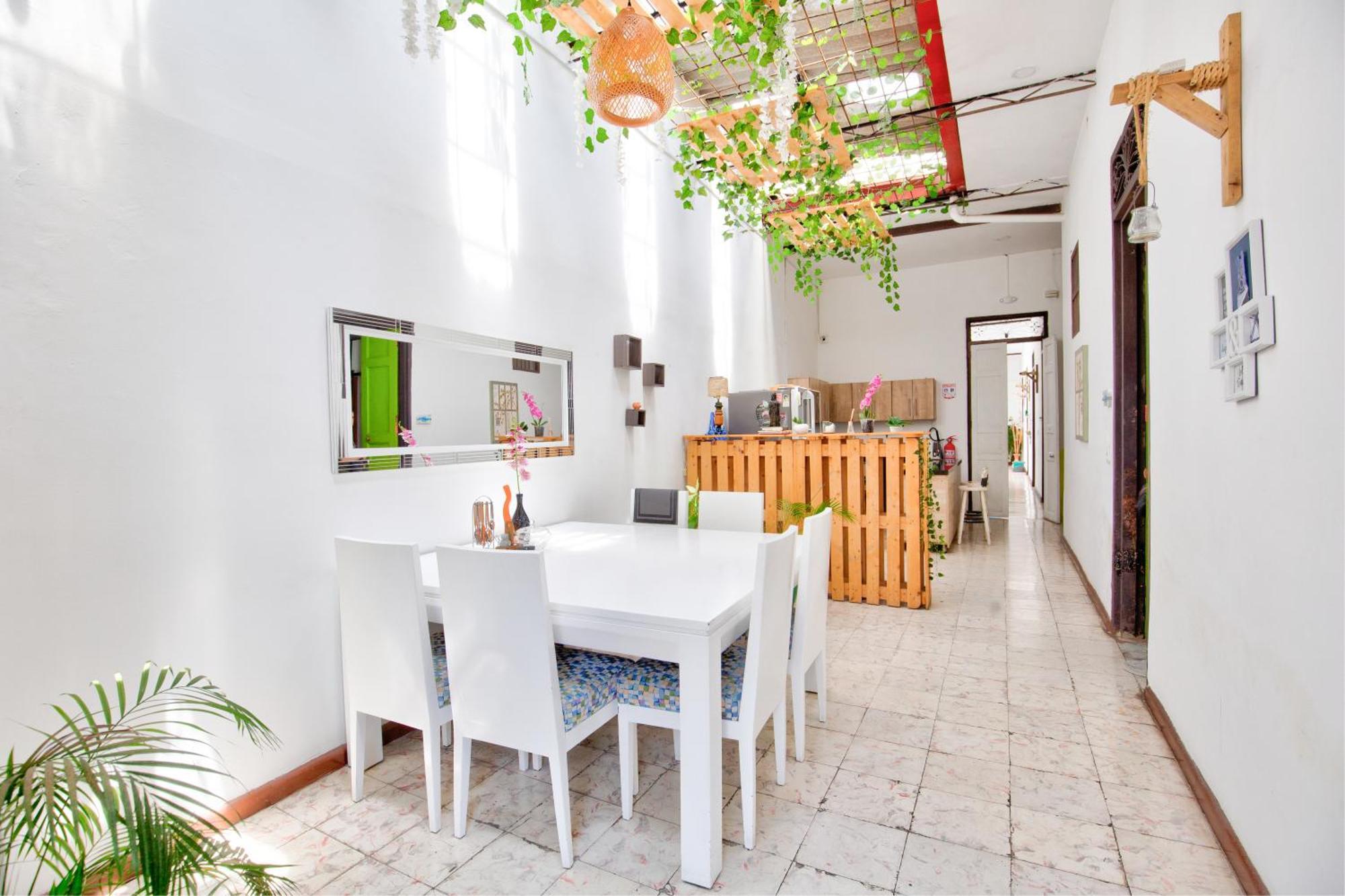 Casa Blanca San Antonio Hostal Boutique Cali Buitenkant foto
